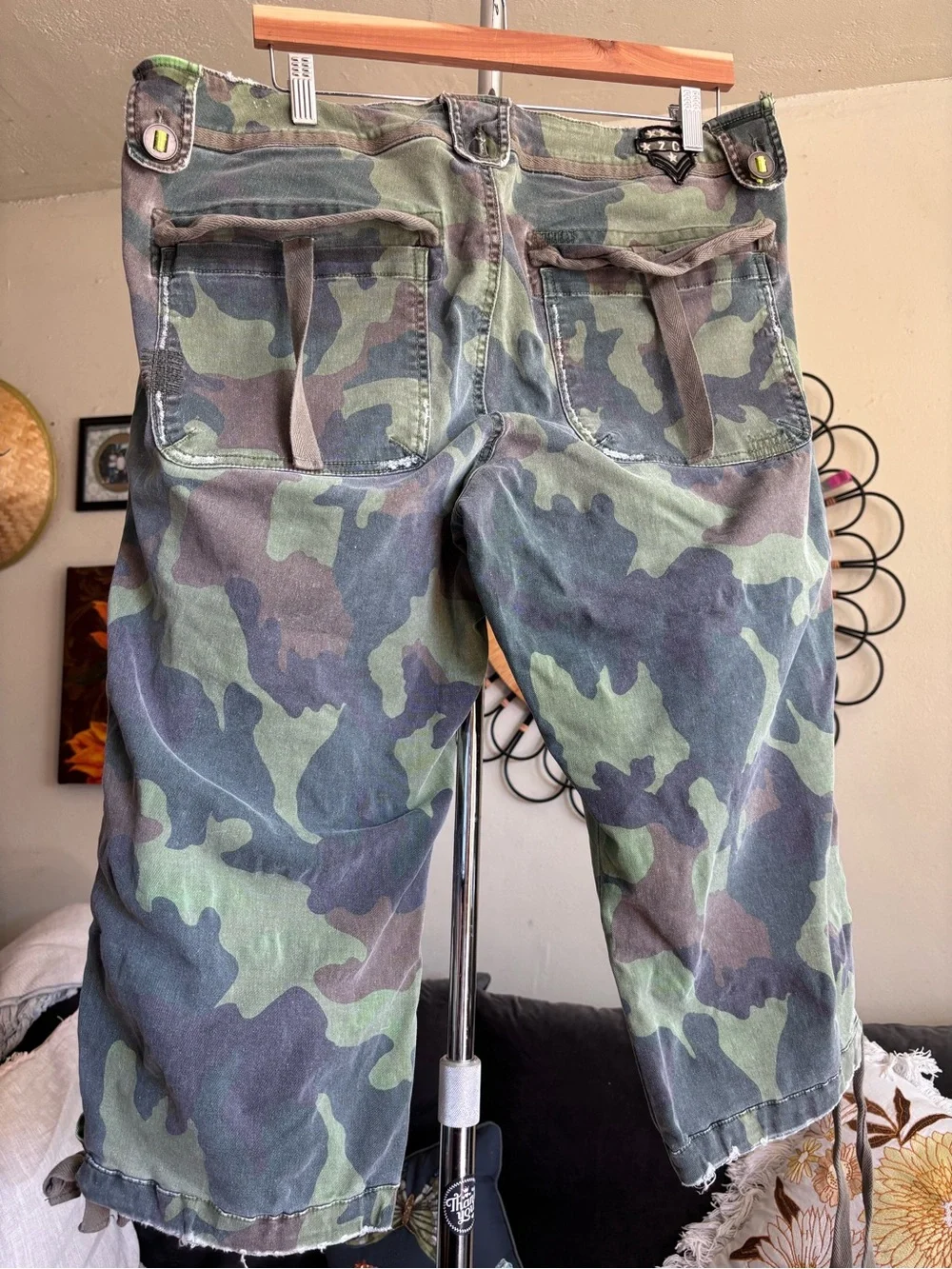 Dragon Embroidered Camo Military Workwear Cropped 9” MidRise Pants 40” Waistband - Picture 4 of 17
